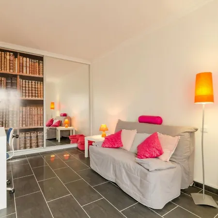 Troyes, 3 Pieces, 4 Personnes - Fr-1-543-100 Apartment Troyes