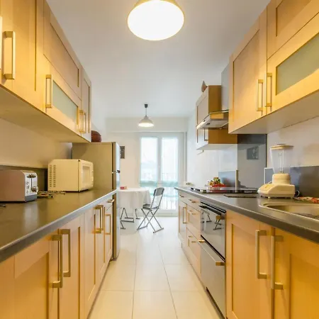 Troyes, 3 Pieces, 4 Personnes - Fr-1-543-100 Apartment Troyes
